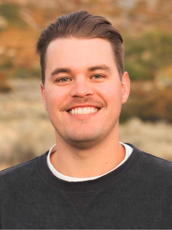 Headshot of Dr. Bradley Wallace, dentist at Oak Hollow Family Dentistry in Draper, UT